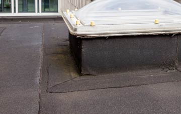 disadvantages of Corarnstilbeg flat roofs