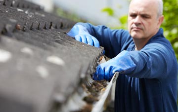 cleaning and inspecting Corarnstilbeg roofs