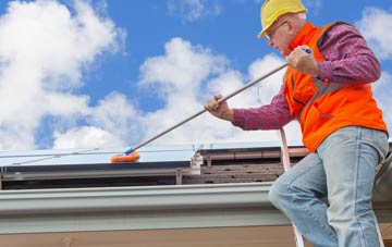 Corarnstilbeg soft wash roof cleaning